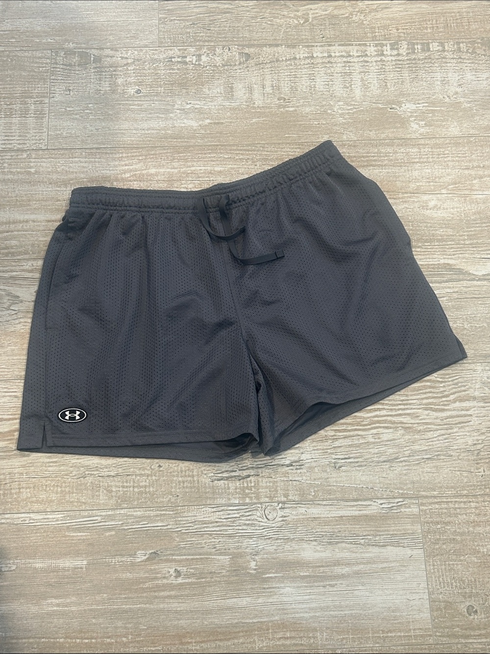 Under Armour Men's Dark Gray Athletic Mesh Shorts